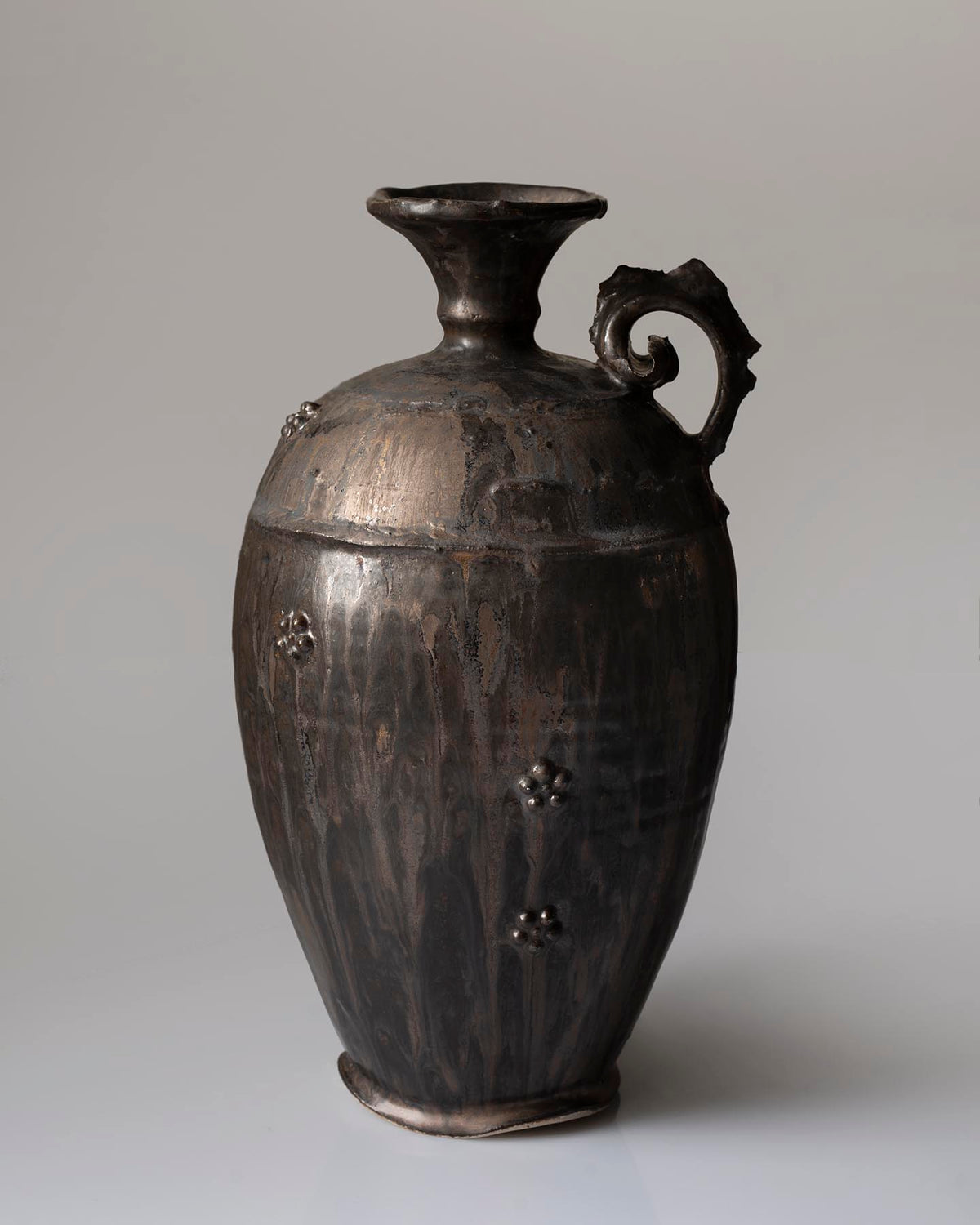 Meadow Vase - Metallic Black