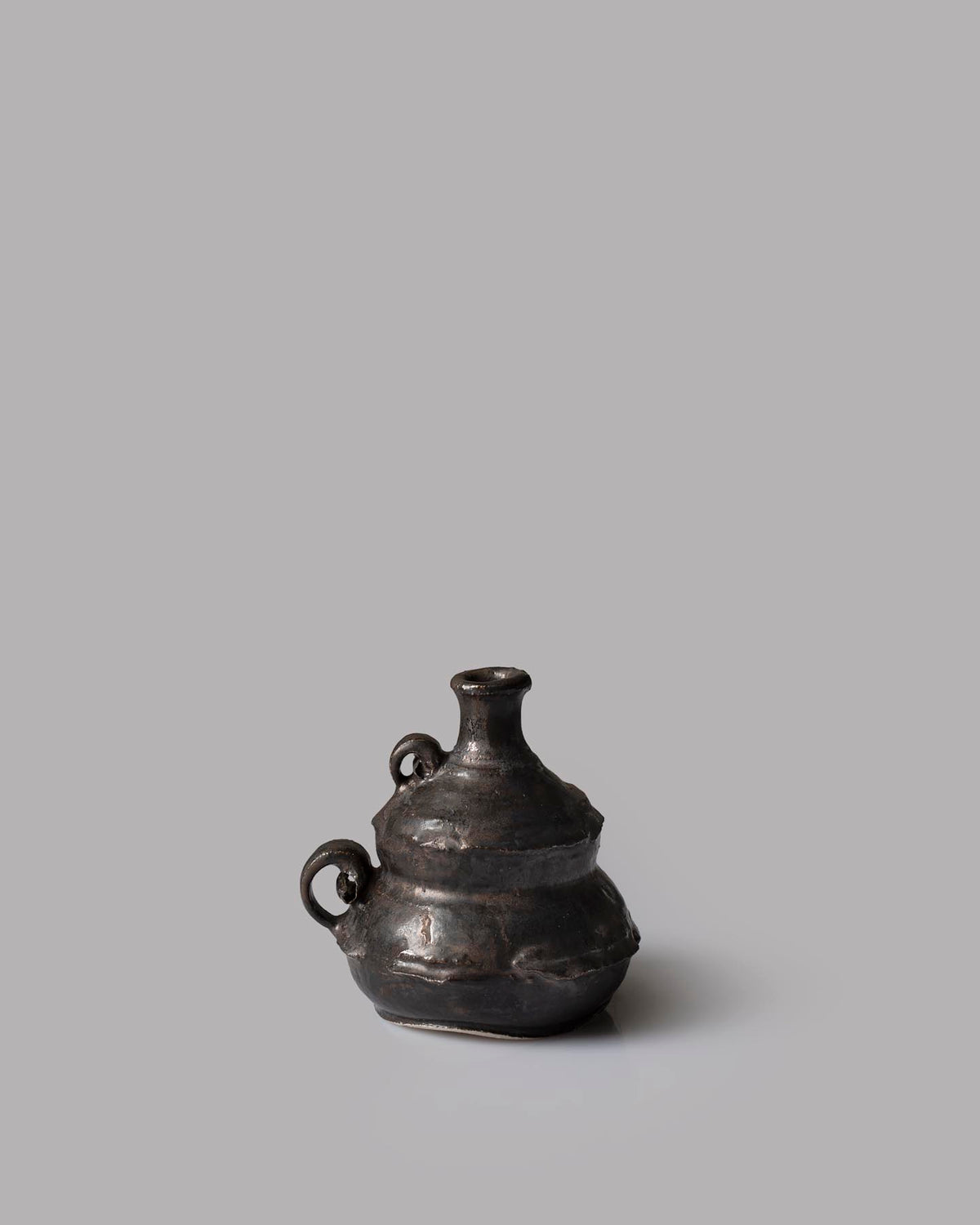 Curl Handled Gourd Vase - Metallic Black