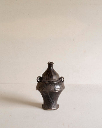 Spade Vase with Curled Handles - Metallic Black