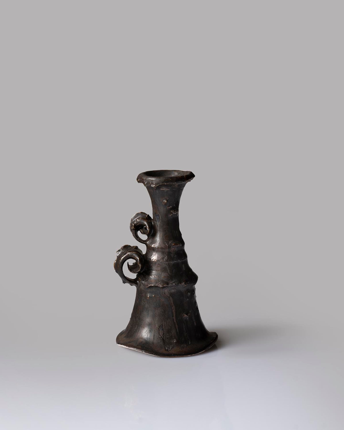 Curl Handled Bottle - Metallic Black