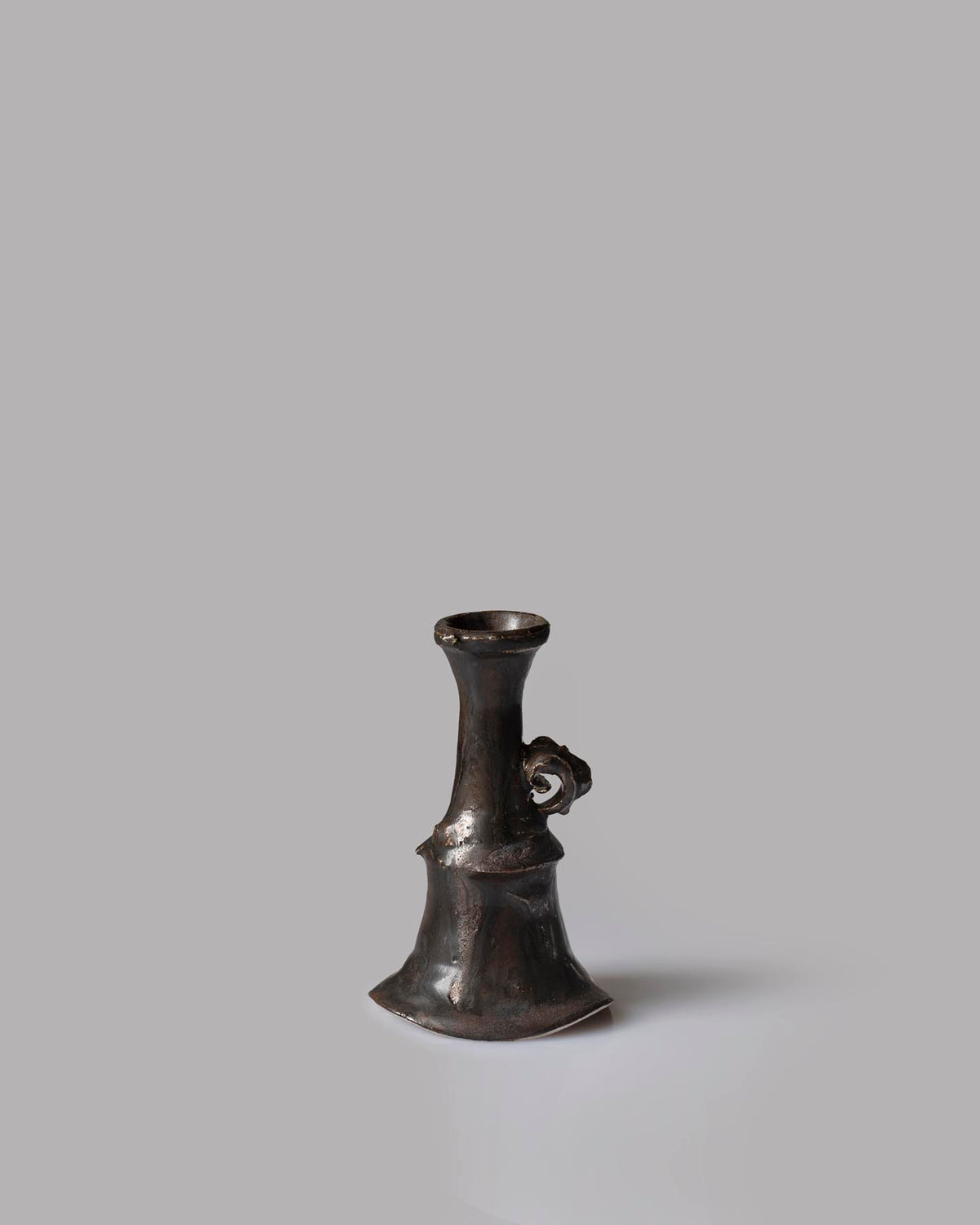 Curl Handled Bottle - Metallic Black